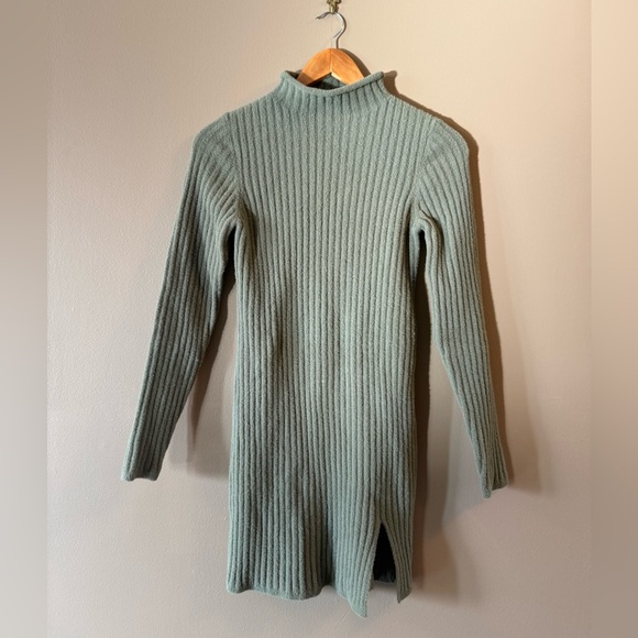 Wilfred Free Hush Knit Mini Ribbed Sweater Dress - Sage Green - Size M Aritzia - Picture 3 of 8